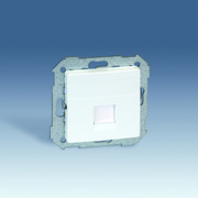 Pokrywa z adapterem do 1 gniazda RJ45 lub RJ-11/12 - Simon 82